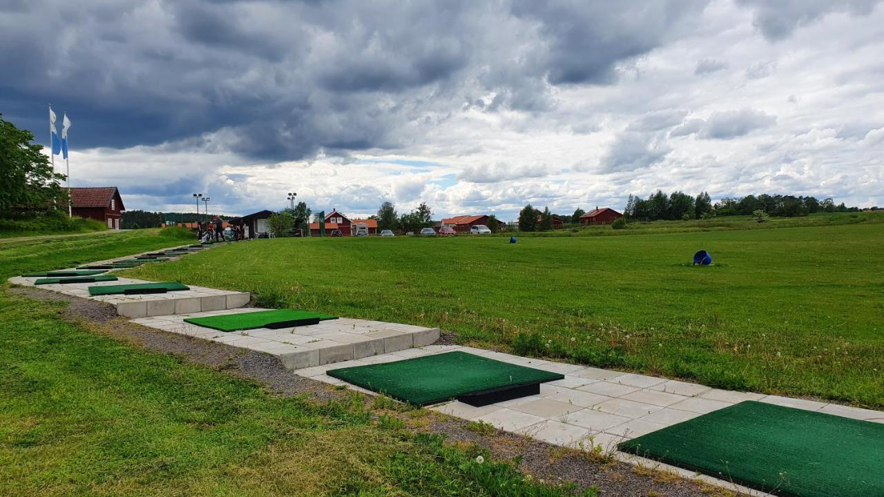 נייקופינג Kiladalens Golf & Lodge מראה חיצוני תמונה