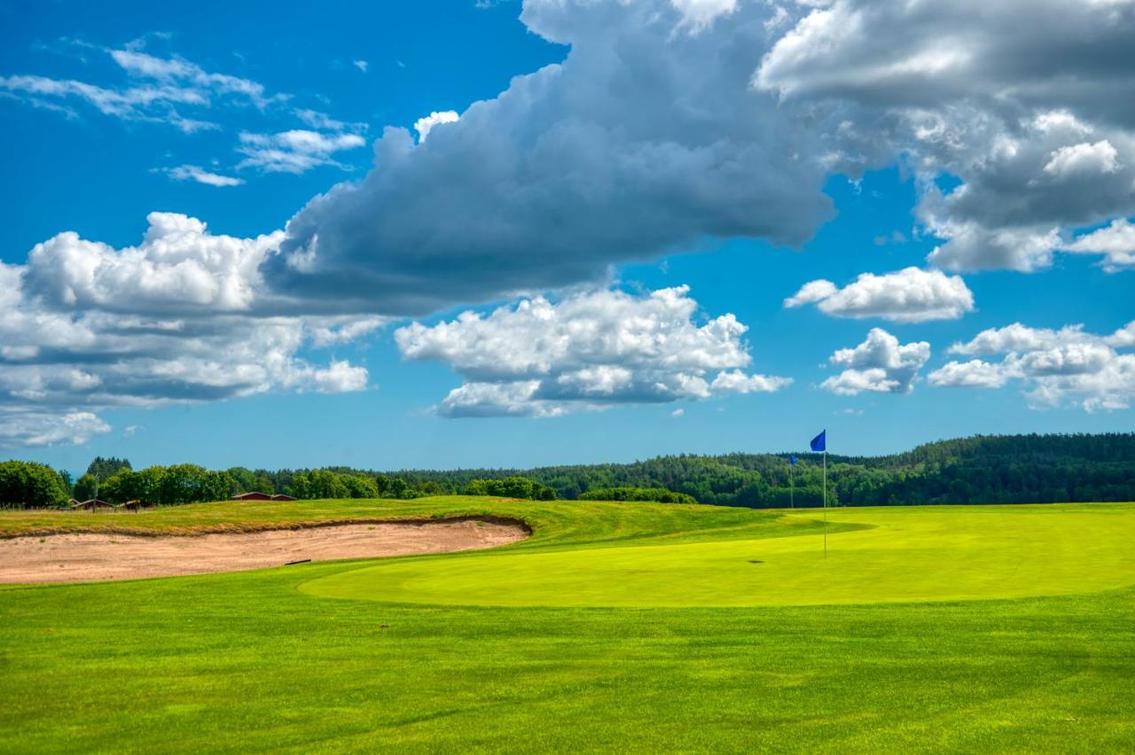 נייקופינג Kiladalens Golf & Lodge מראה חיצוני תמונה
