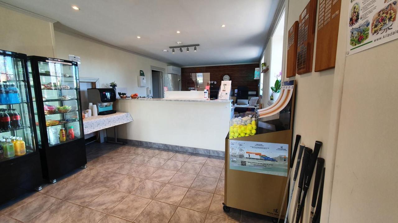 נייקופינג Kiladalens Golf & Lodge מראה חיצוני תמונה